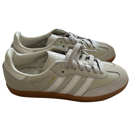 Pre-owned Adidas Originals Samba Leather Trainers In Beige
