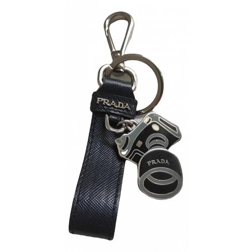 Pre-owned Prada Leather Key Ring In Navy