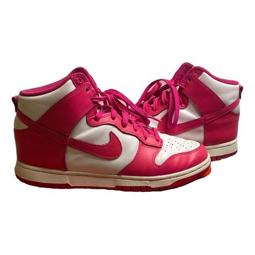 Pre-owned Nike Leather Trainers In Pink