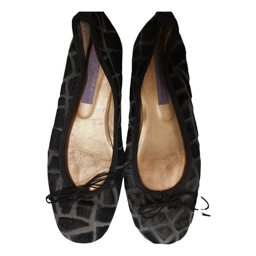 Pre-owned French Sole Pony-style Calfskin Ballet Flats In Black