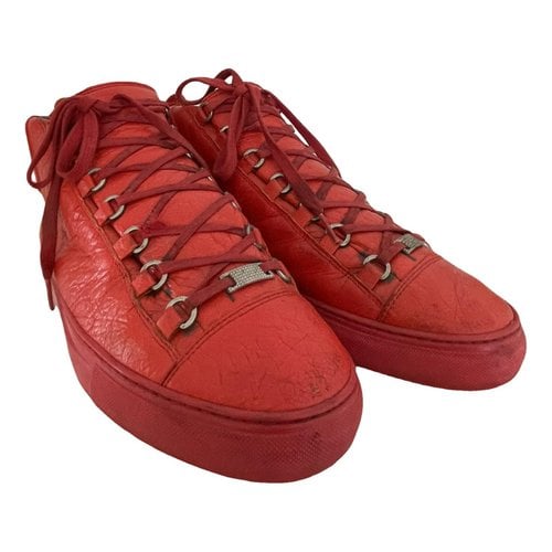 Pre-owned Balenciaga Arena Leather Low Trainers In Red