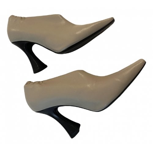 Pre-owned Kallisté Leather Heels In Ecru