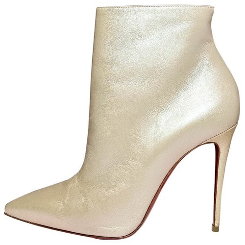 Pre-owned Christian Louboutin So Kate Booty Leather Ankle Boots In Ecru