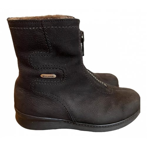 Pre-owned Pajar Leather Snow Boots In Black