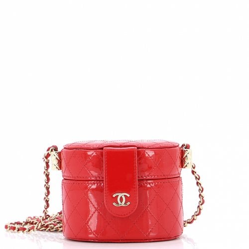Pre-owned Chanel Leather Handbag In Red