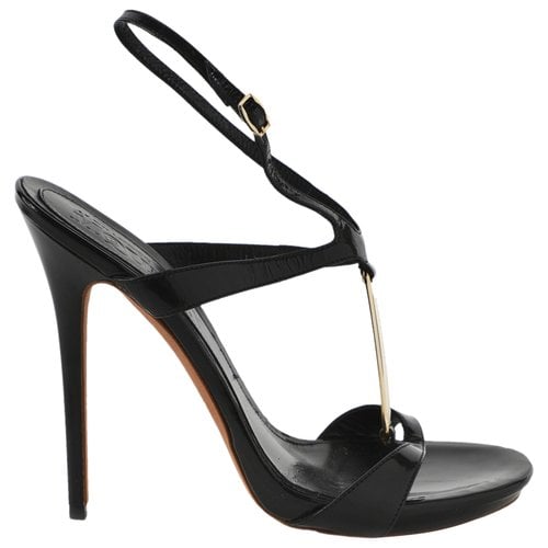 Pre-owned Alexander Mcqueen Patent Leather Sandal In Black