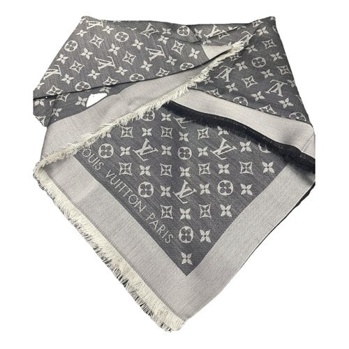 Pre-owned Louis Vuitton Silk Scarf In Black