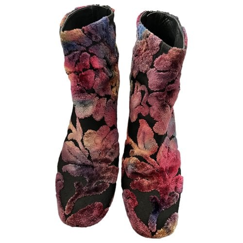 Pre-owned Stuart Weitzman Cloth Ankle Boots In Multicolour