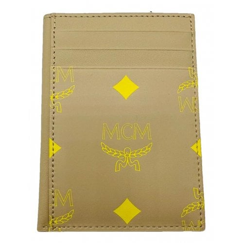 Pre-owned Mcm Leather Card Wallet In Gold