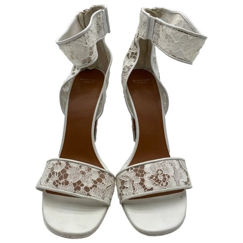 Pre-owned Givenchy Cloth Sandal In White