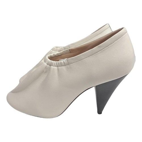 Pre-owned Celine Triangle Heel Leather Heels In White