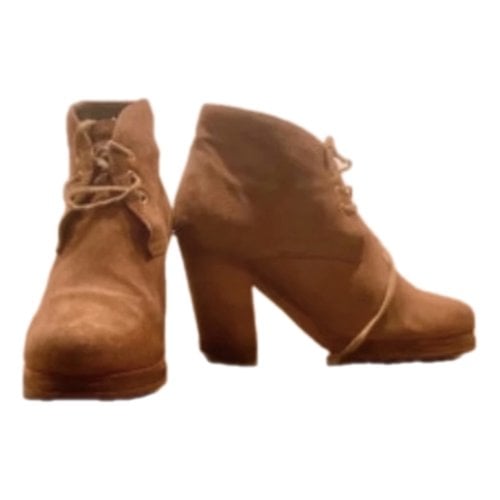Pre-owned Prada Lace Up Boots In Camel