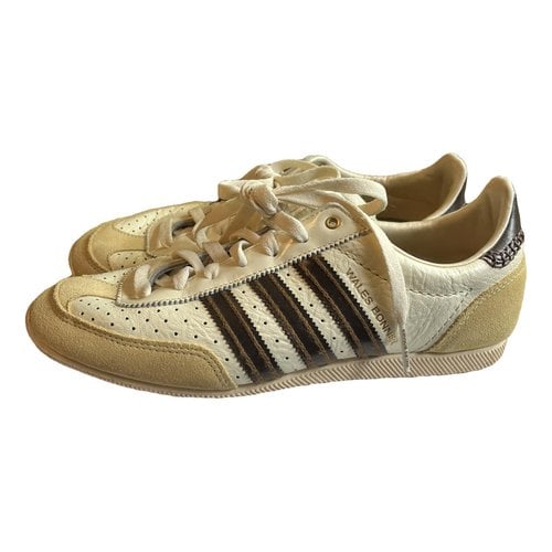 Pre-owned Adidas Originals Leather Low Trainers In Beige