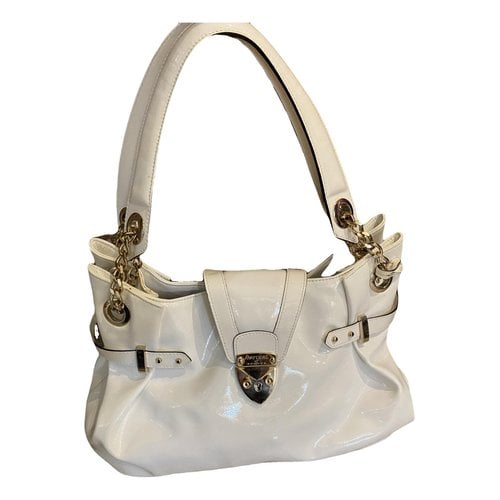 Pre-owned Aspinal Of London Patent Leather Handbag In White