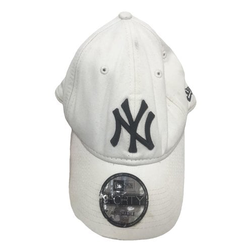 Pre-owned New Era Cloth Hat In White