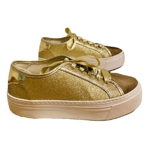 Pre-owned André Glitter Trainers In Gold