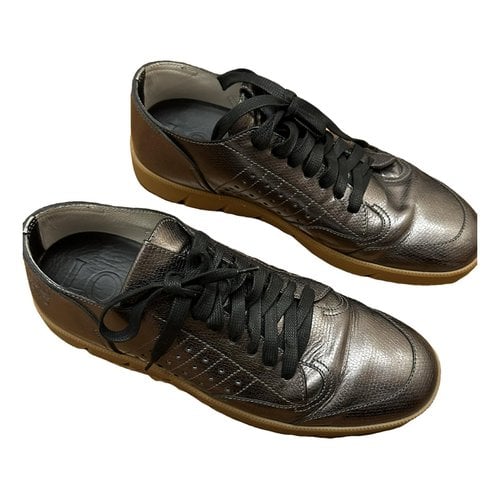Pre-owned Loewe Leather Low Trainers In Metallic