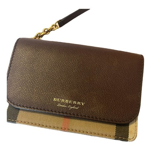 Pre-owned Burberry Cloth Clutch Bag In Purple