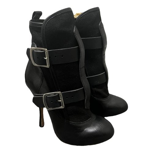 Pre-owned Vivienne Westwood Leather Buckled Boots In Black