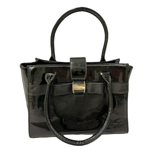Pre-owned Ferragamo Leather Bag In Black