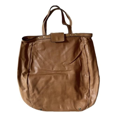 Pre-owned Chloé Madeleine Leather Tote In Camel