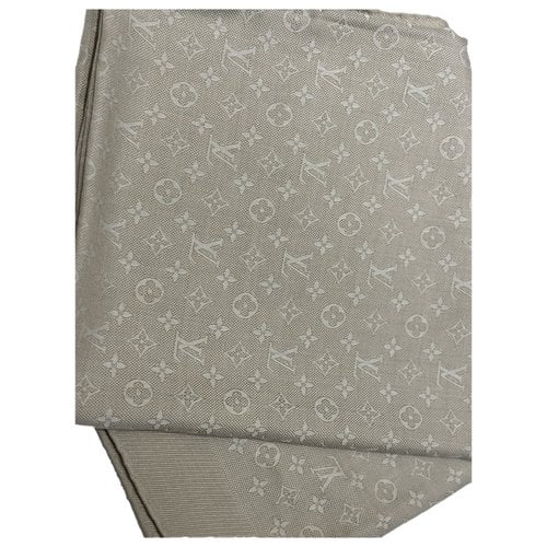 Pre-owned Louis Vuitton Stole In Beige