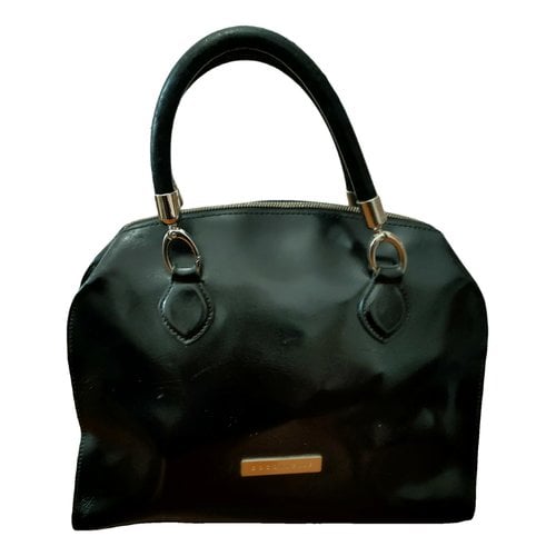 Pre-owned Coccinelle Patent Leather Tote In Black