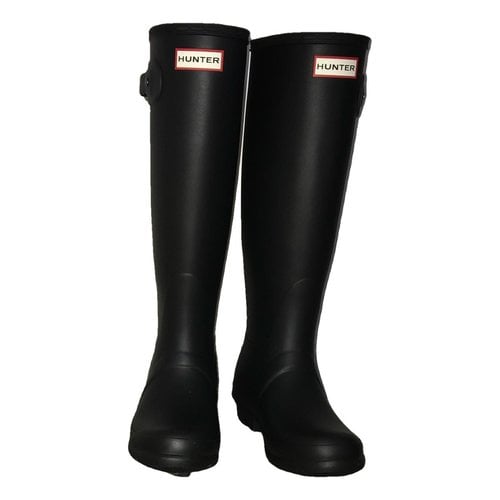 Pre-owned Hunter Snow Boots In Black