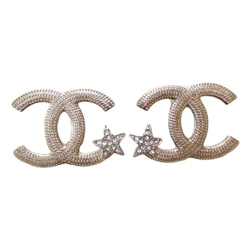 Pre-owned Chanel Leather Earrings In Gold
