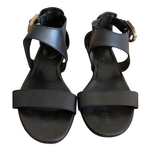 Pre-owned Gucci Leather Sandal In Black
