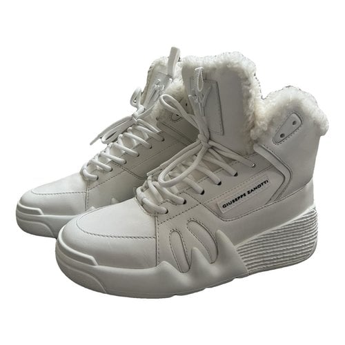 Pre-owned Giuseppe Zanotti Leather Snow Boots In White