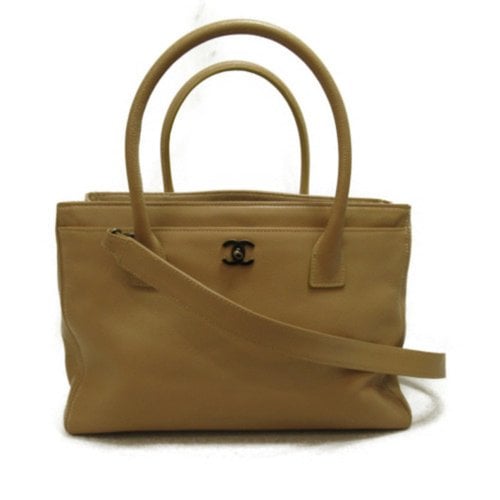 Pre-owned Chanel Executive Leather Tote In Beige