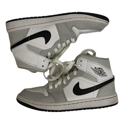 Pre-owned Jordan 1 Leather Trainers In White