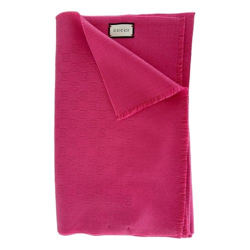 Pre-owned Gucci Cashmere Scarf In Pink