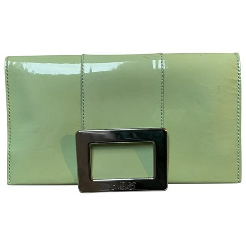 Pre-owned Roger Vivier Patent Leather Clutch Bag In Green