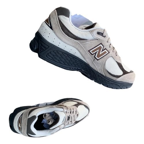 Pre-owned New Balance Velvet Trainers In Brown