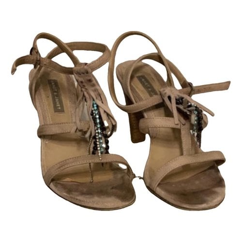 Pre-owned Janet & Janet Sandals In Camel