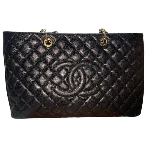 Pre-owned Chanel Trendy Cc Quilted Leather Tote In Black