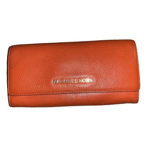 Pre-owned Michael Kors Leather Wallet In Orange