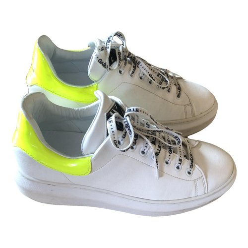 Pre-owned Gaelle Paris Leather Trainers In White