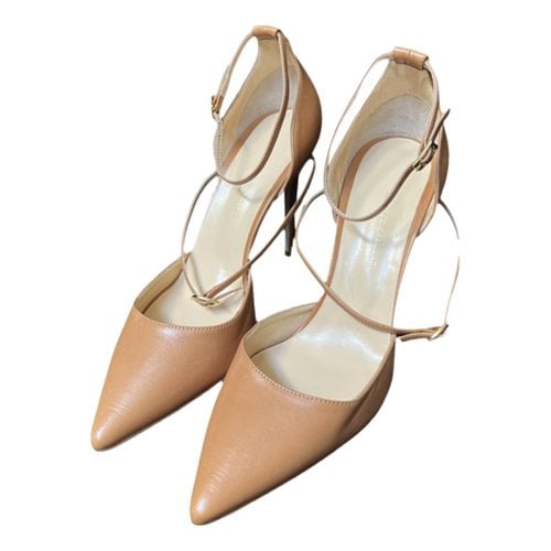 Pre-owned Jennifer Chamandi Leather Heels In Camel