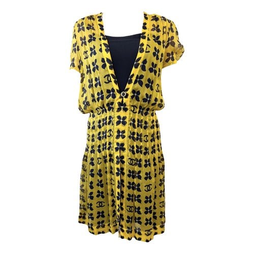 Pre-owned Chanel Silk Mid-length Dress In Yellow
