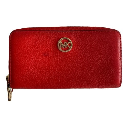 Pre-owned Michael Kors Leather Wallet In Red