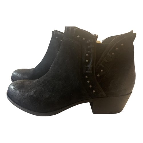 Pre-owned Mjus Boots In Black