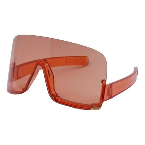 Pre-owned Gucci Sunglasses In Red