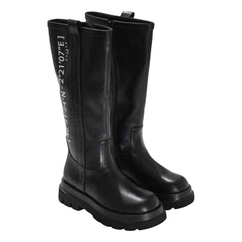 Pre-owned Gaelle Paris Leather Boots In Black