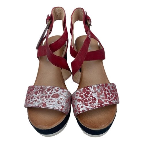 Pre-owned Mjus Leather Sandals In Red