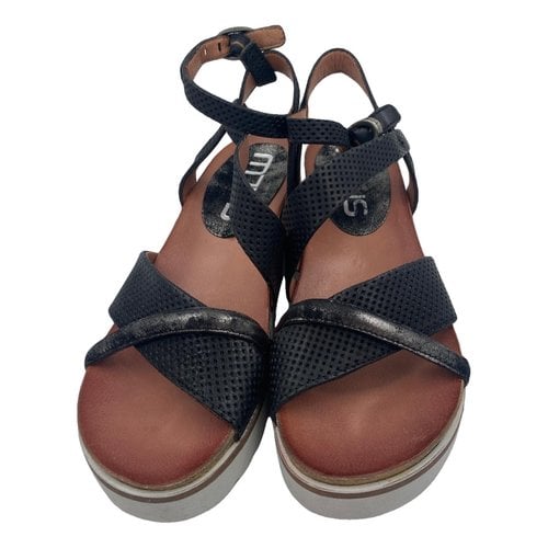 Pre-owned Mjus Leather Sandals In Black