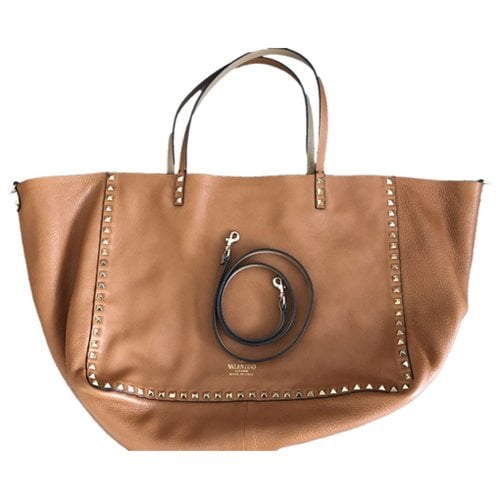 Pre-owned Valentino Garavani Rockstud Leather Handbag In Brown