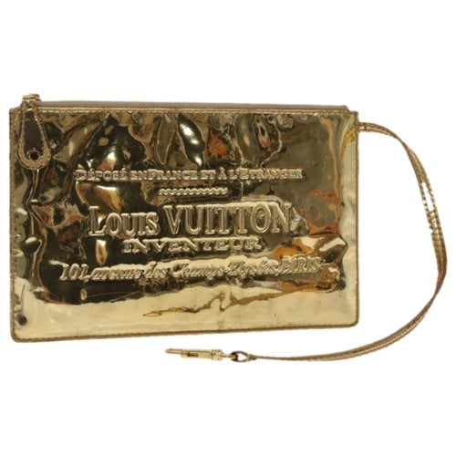 Pre-owned Louis Vuitton Leather Clutch Bag In Gold